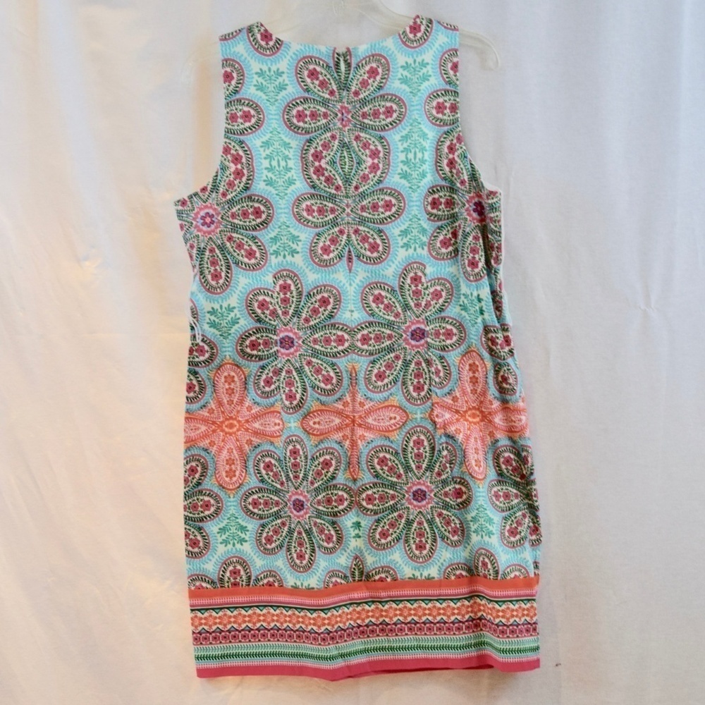Sleeveless zippered back dress * - Picture 5 of 5
